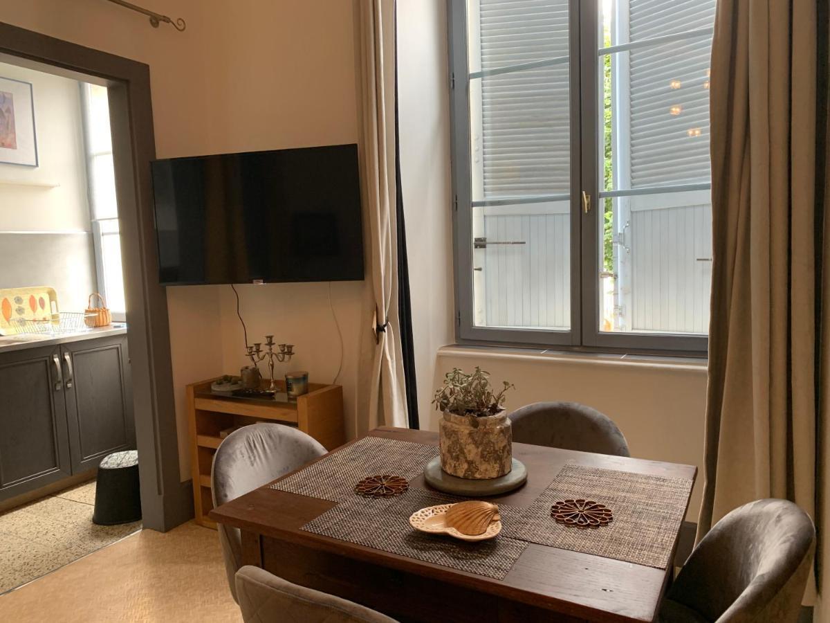 La Cour Pavee, T2 Lumineux, Cosy, Confort 55 M2 Saint-Léonard-de-Noblat Zewnętrze zdjęcie