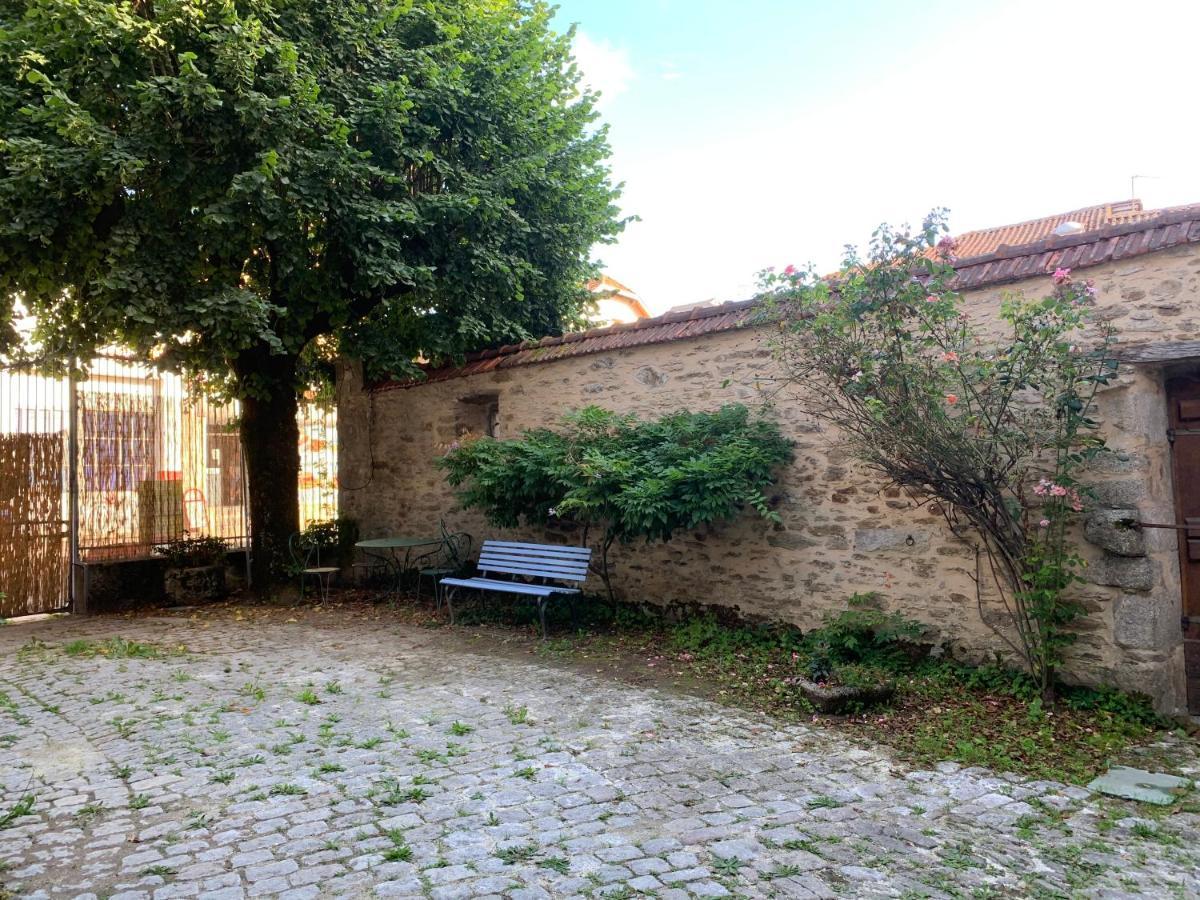 La Cour Pavee, T2 Lumineux, Cosy, Confort 55 M2 Saint-Léonard-de-Noblat Zewnętrze zdjęcie